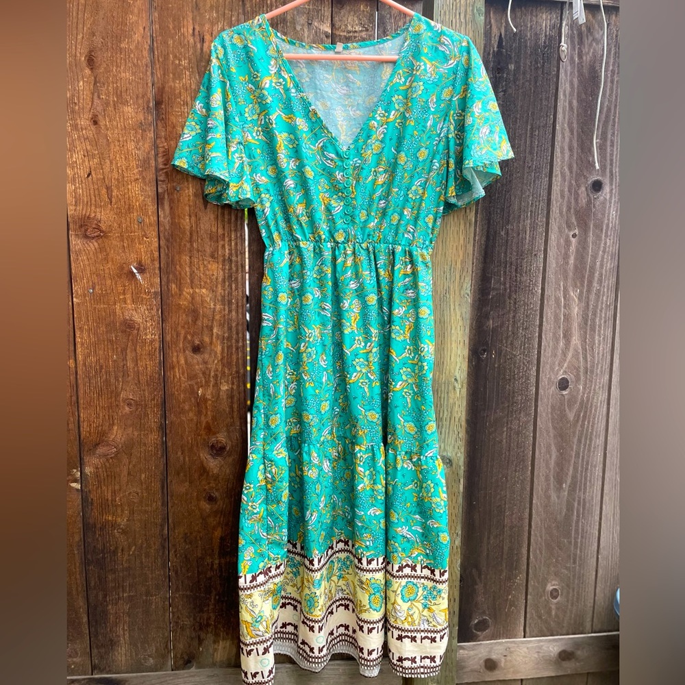 Floral Green and mellow Midi Sundress Size medium 💛💚